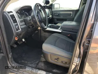 2017 Ram 1500 Lone Star Silver z VIN 1C6RR6LT0HS550800, wystawiony jako Copart lot #50610925 z przebiegiem 190 812 mil mil oraz Szkoda całkowita • Salvage title. Historia ofert i sprzedaży dostępna na DreamBid. Obrazek 7.