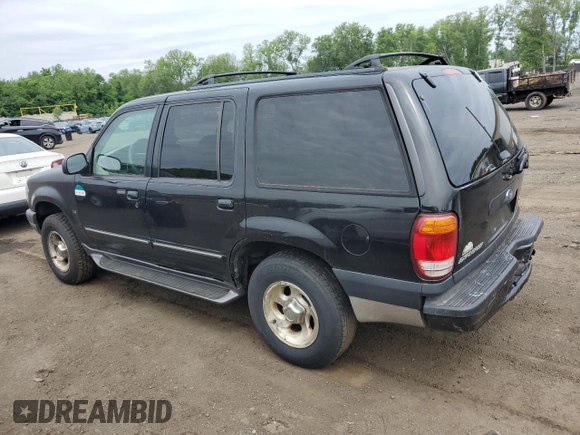 2000 Ford Explorer XLT with VIN 1FMZU83P2YZC66819, listed as a Copart auction lot 59684405 with 298,179 mi miles and Salvage title. Bid and sale history available at DreamBid. Image 2.