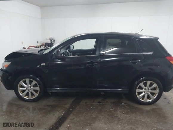 2013 Mitsubishi Outlander Sport SE with VIN 4A4AP4AU8DE020605, listed as a IAAI auction lot 41281865 with 167,783 mi miles. Bid and sale history available at carsss.com. Image 14.