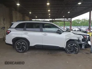 2025 Subaru Forester Limited with VIN JF2SLDRC5SH542155, listed as a IAAI auction lot 42285852 with 4,719 mi miles and . Bid and sale history available at DreamBid. Image 13.