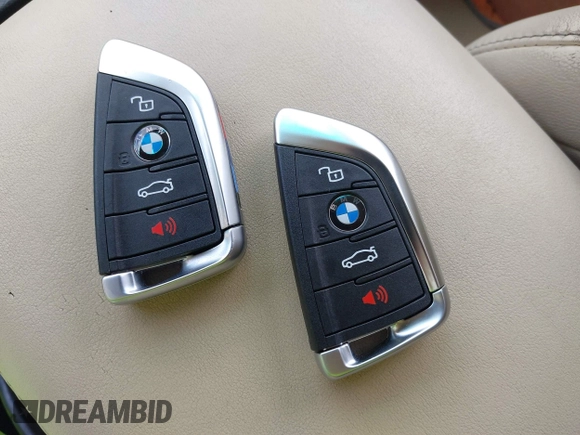 2024 BMW M3 Competition xDrive z VIN WBS43AY01RFS68934, wystawiony jako IAAI lot #40186005 z przebiegiem Nie podano mil oraz . Historia ofert i sprzedaży dostępna na DreamBid. Obrazek 11.