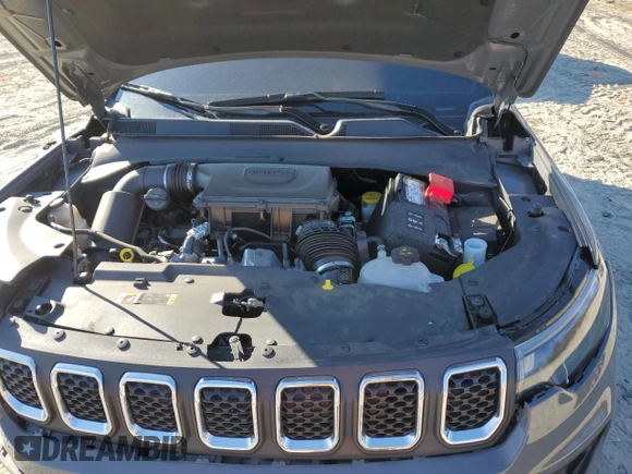2024 Jeep Compass Latitude Lux with VIN 3C4NJDFN8RT599968, listed as a Copart auction lot 47400875 with 13,593 mi miles and Salvage title. Bid and sale history available at DreamBid. Image 13.