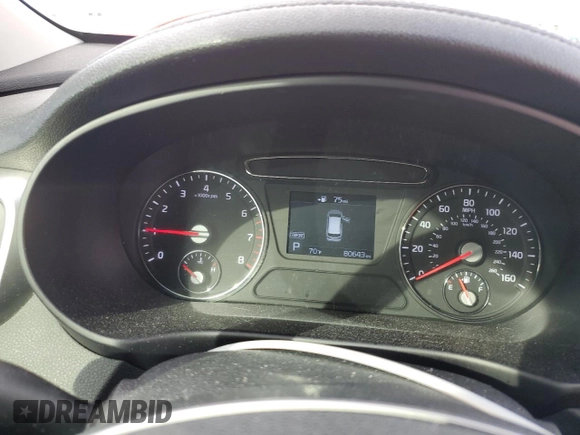 2019 Kia Sorento S z VIN 5XYPG4A56KG596143, wystawiony jako Copart lot #43208255 z przebiegiem 80 643 mil mil oraz Szkoda całkowita • Salvage title. Historia ofert i sprzedaży dostępna na DreamBid. Obrazek 9.