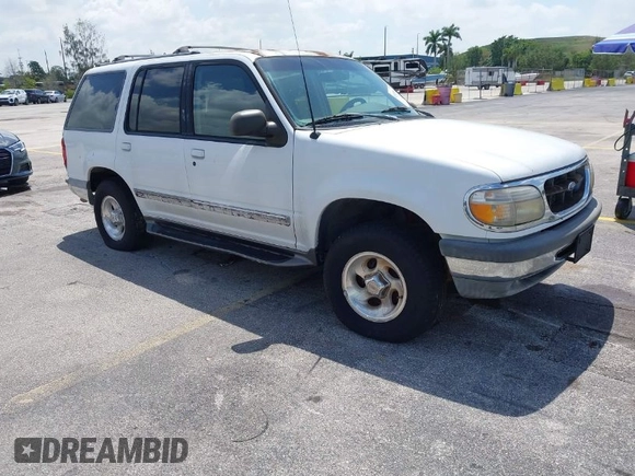 1998 Ford Explorer XLT z VIN 1FMZU32E1WUC16667, wystawiony jako IAAI lot #41935780 z przebiegiem 133 809 mil mil oraz . Historia ofert i sprzedaży dostępna na DreamBid. Obrazek 1.