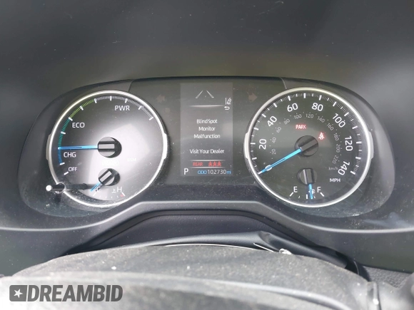 2020 Toyota RAV4 Hybrid XLE z VIN 2T3RWRFV3LW064403, wystawiony jako IAAI lot #42297370 z przebiegiem 102 730 mil mil oraz . Historia ofert i sprzedaży dostępna na DreamBid. Obrazek 7.