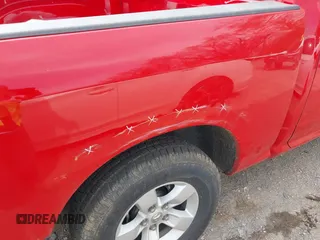 2023 Ram 1500 SLT z VIN 1C6RR7LG2PS516882, wystawiony jako IAAI lot #42018274 z przebiegiem 50 800 mil mil oraz . Historia ofert i sprzedaży dostępna na DreamBid. Obrazek 17.