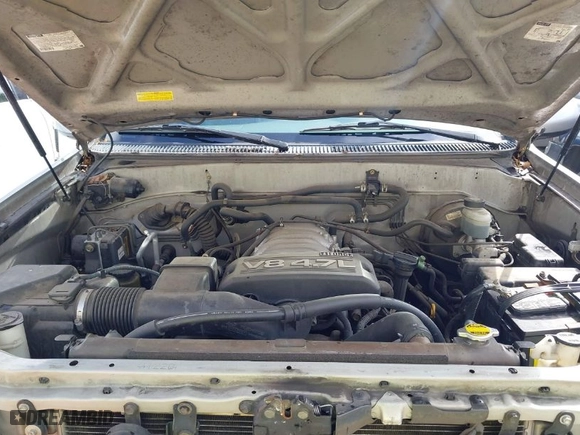 2004 Toyota Sequoia SR5 with VIN 5TDZT34A84S209752, listed as a IAAI auction lot 41953699 with 167,262 mi miles. Bid and sale history available at carsss.com. Image 10.