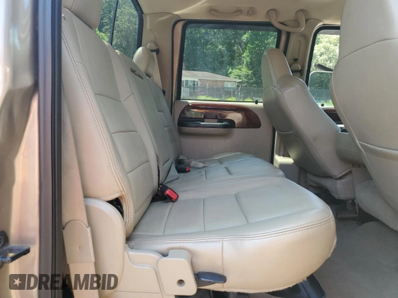 2006 Ford F-250 XL with VIN 1FTSW21P36ED15420, listed as a Copart auction lot 61687825 with 148,147 mi miles and Salvage title. Bid and sale history available at DreamBid. Image 11.