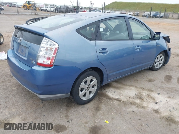 2008 Toyota Prius with VIN JTDKB20U887724846, listed as a IAAI auction lot 42062343 with 157,361 mi miles. Bid and sale history available at carsss.com. Image 4.