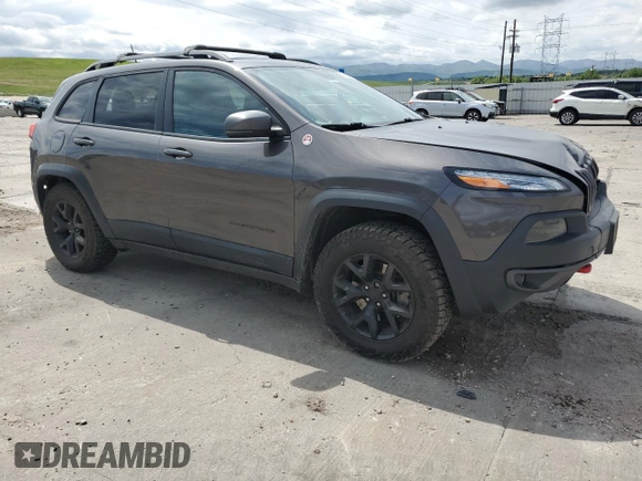 2018 Jeep Cherokee Trailhawk z VIN 1C4PJMBX1JD509120, wystawiony jako Copart lot #58920135 z przebiegiem 42 501 mil mil oraz Szkoda całkowita • Salvage title. Historia ofert i sprzedaży dostępna na DreamBid. Obrazek 4.