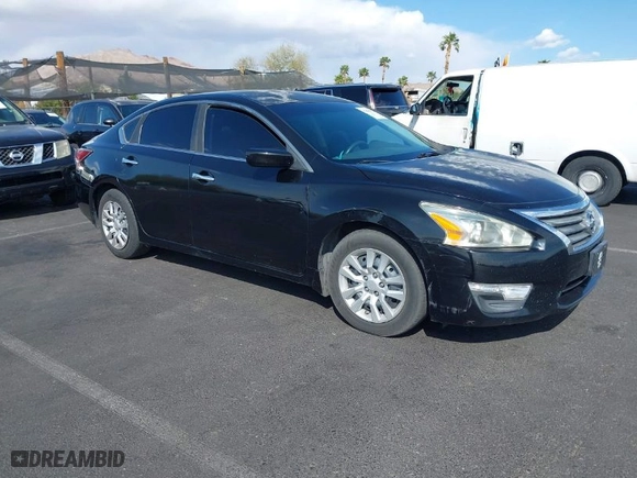 2015 Nissan Altima 2.5 with VIN 1N4AL3AP2FC208502, listed as a IAAI auction lot 41946673 with 121,214 mi miles. Bid and sale history available at carsss.com. Image 1.