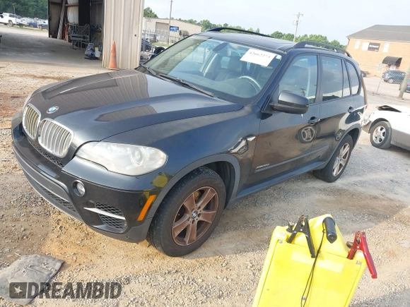 2012 BMW X5 35d with VIN 5UXZW0C54CL669256, listed as a IAAI auction lot 42662273 with 138,517 mi miles and . Bid and sale history available at DreamBid. Image 2.