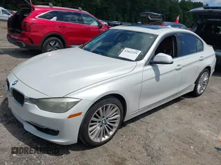 2013 BMW 3 Series 328i z VIN WBA3A5C51DJ461736, wystawiony jako IAAI lot #42662559 z przebiegiem 152 985 mil mil oraz . Historia ofert i sprzedaży dostępna na DreamBid. Obrazek 17.