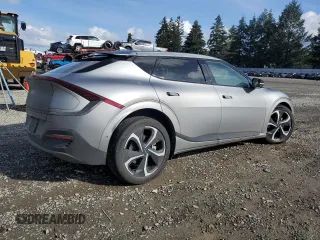 2022 Kia EV6 GT-Line with VIN KNDC4DLC1N5062161, listed as a Copart auction lot 47747885 with 40,804 mi miles and Salvage Title. Bid and sale history available at carsss.com. Image 3.