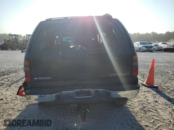2002 Chevrolet Tahoe LS with VIN 1GNEC13Z62J211284, listed as a Copart auction lot 69503904 with 140,987 mi miles and Non Repairable. Bid and sale history available at carsss.com. Image 6.