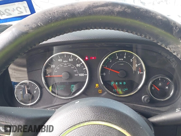 2015 Jeep Wrangler Unlimited Rubicon with VIN 1C4BJWFG5FL558348, listed as a IAAI auction lot 41460025 with 106,012 mi miles. Bid and sale history available at carsss.com. Image 7.