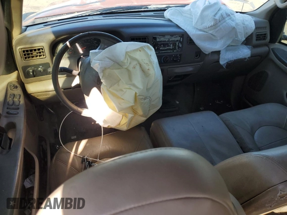 2000 Ford F-350 XL with VIN 1FTSW31FXYEB58081, listed as a Copart auction lot 72017584 with 220,066 mi miles and Salvage Title. Bid and sale history available at DreamBid. Image 8.