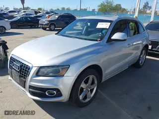 2011 Audi Q5 3.2L Premium Plus with VIN WA1DKAFP9BA068715, listed as a IAAI auction lot 41867985 with 147,207 mi miles. Bid and sale history available at carsss.com. Image 19.