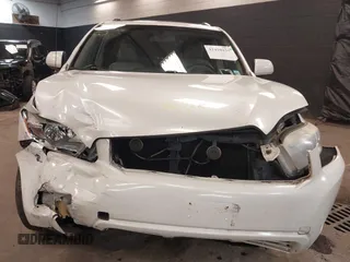 2010 Toyota Highlander with VIN 5TDBK3EH6AS007911, listed as a IAAI auction lot 42410234 with 319,560 mi miles and . Bid and sale history available at DreamBid. Image 6.