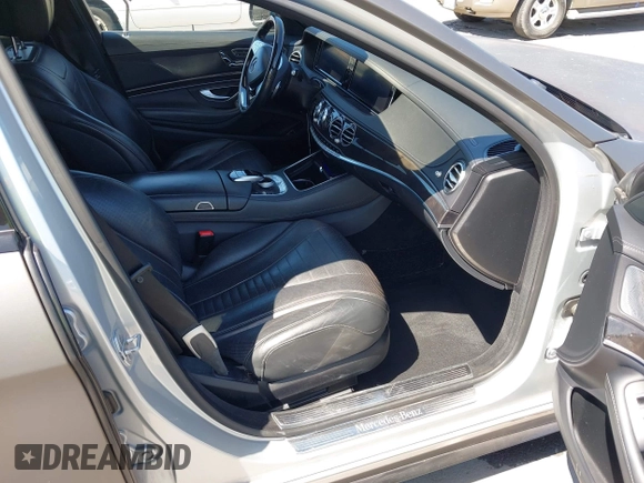 2016 Mercedes-Benz S 550 с VIN WDDUG8CB0GA237364, выставлен на аукционе IAAI как лот 42265337 с пробегом 79 652 миль миль и . История ставок и продаж доступна на DreamBid. Изображение 5.