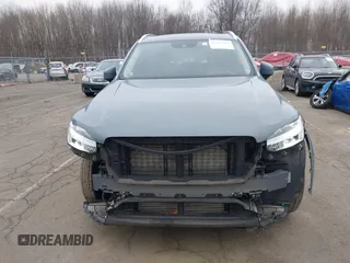 2020 Volvo XC90 Momentum with VIN YV4A22PK7L1539518, listed as a IAAI auction lot 41665899 with 59,883 mi miles. Bid and sale history available at carsss.com. Image 13.