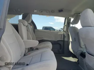 2017 Toyota Sienna LE Auto Access Seat with VIN 5TDKZ3DC9HS819666, listed as a Copart auction lot 89017475 with 118,170 mi miles and Salvage Title. Bid and sale history available at carsss.com. Image 11.
