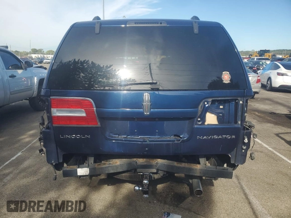 2007 Lincoln Navigator z VIN 5LMFL28597LJ11953, wystawiony jako Copart lot #69193304 z przebiegiem 186 594 mil mil oraz Szkoda całkowita • Salvage title. Historia ofert i sprzedaży dostępna na DreamBid. Obrazek 6.