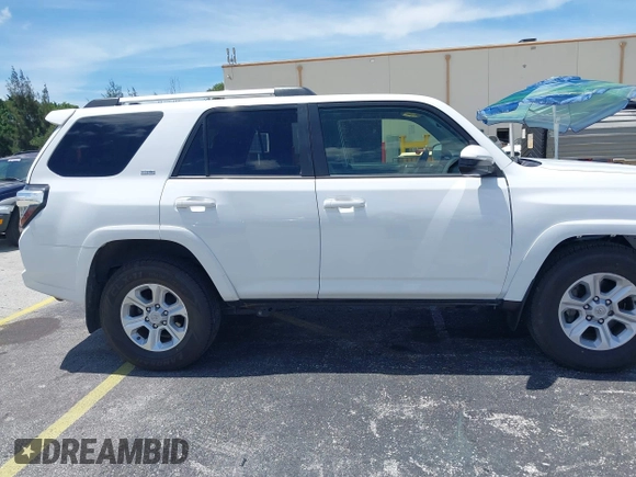 2024 Toyota 4Runner SR5 with VIN JTEEU5JR6R5310976, listed as a IAAI auction lot 42485389 with 23,190 mi miles and . Bid and sale history available at DreamBid. Image 13.