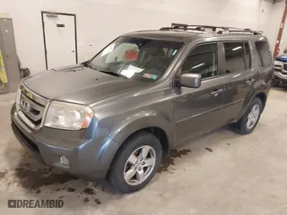2011 Honda Pilot EX-L with VIN 5FNYF4H54BB079105, listed as a IAAI auction lot 41897414 with 270,648 mi miles. Bid and sale history available at carsss.com. Image 17.