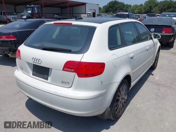 2006 Audi A3 Premium z VIN WAUNF78P36A019060, wystawiony jako IAAI lot #42334130 z przebiegiem 136 200 mil mil oraz . Historia ofert i sprzedaży dostępna na DreamBid. Obrazek 4.