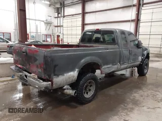 2003 Ford Super Duty F-250 XL with VIN 1FTNX21P73EC21871, listed as a IAAI auction lot 41280545 with 1 mi miles. Bid and sale history available at carsss.com. Image 4.