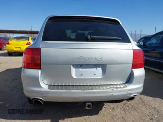 2005 Porsche Cayenne S with VIN WP1AB29P75LA62851, listed as a IAAI auction lot 41685787 with 143,711 mi miles. Bid and sale history available at carsss.com. Image 14.