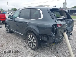 2022 Kia Telluride S with VIN 5XYP64HC0NG318575, listed as a IAAI auction lot 42607732 with 10,422 mi miles and . Bid and sale history available at DreamBid. Image 3.