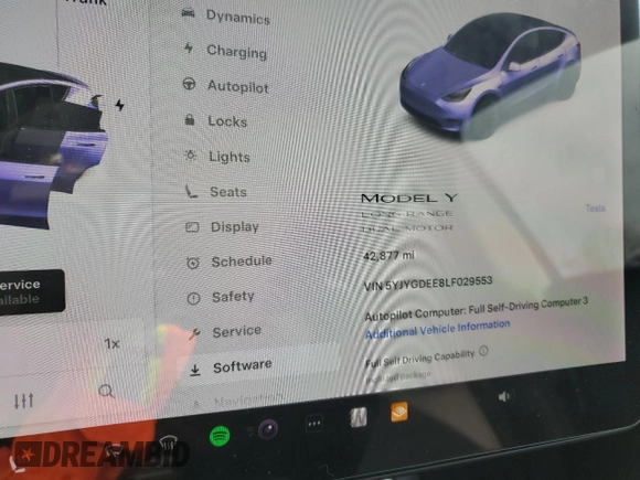 2020 Tesla Model Y Long Range z VIN 5YJYGDEE8LF029553, wystawiony jako Copart lot #51010665 z przebiegiem 42 877 mil mil oraz Szkoda całkowita • Salvage title. Historia ofert i sprzedaży dostępna na DreamBid. Obrazek 9.
