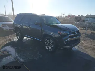 2017 Toyota 4Runner SR5 with VIN JTEBU5JRXH5431401, listed as a IAAI auction lot 41231941 with 133,324 mi miles. Bid and sale history available at carsss.com. Image 1.