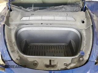 2024 Tesla Model Y Long Range с VIN 7SAYGDEE8RA270862, выставлен на аукционе Copart как лот 58099875 с пробегом 24 856 миль миль и На запчасти • Non repairable. История ставок и продаж доступна на DreamBid. Изображение 12.