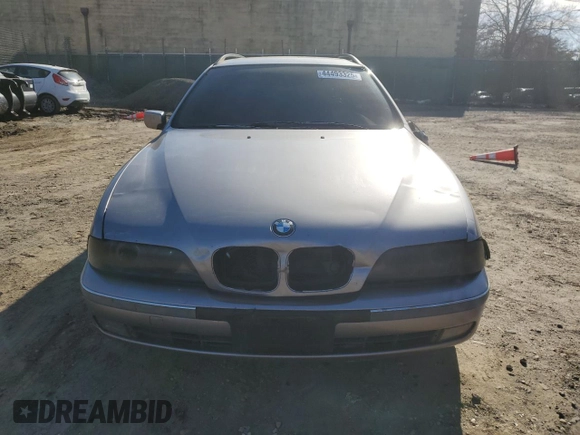 1999 BMW 5 Series 528iAt with VIN WBADP6334XBV60122, listed as a Copart auction lot 44493325 with 218,746 mi miles and Salvage Title. Bid and sale history available at carsss.com. Image 5.