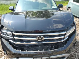 2022 Volkswagen Atlas SEL with VIN 1V2BR2CA1NC560810, listed as a Copart auction lot 63440665 with 54,121 mi miles and Salvage title. Bid and sale history available at DreamBid. Image 12.
