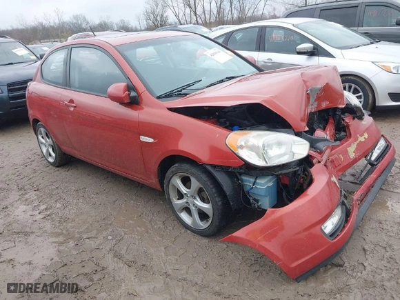 2008 Hyundai Accent SE with VIN KMHCN36C58U070319, listed as a IAAI auction lot 42010544 with 118,487 mi miles. Bid and sale history available at carsss.com. Image 1.