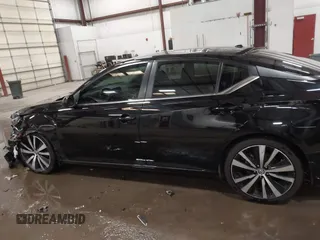 2020 Nissan Altima SR with VIN 1N4BL4CV5LC226199, listed as a IAAI auction lot 41555792 with 71,776 mi miles and . Bid and sale history available at carsss.com. Image 14.