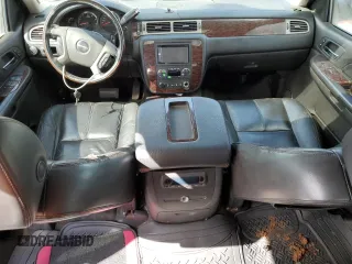 2008 GMC Sierra Denali z VIN 2GTEK638381238266, wystawiony jako Copart lot #47029244 z przebiegiem 119 433 mil mil oraz Nie do naprawy. Historia ofert i sprzedaży dostępna na DreamBid. Obrazek 8.