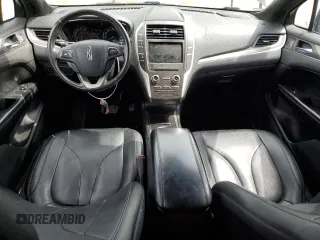 2015 Lincoln MKC z VIN 5LMCJ1A99FUJ23626, wystawiony jako Copart lot #49494375 z przebiegiem 102 801 mil mil oraz Czysty tytuł • Clean title. Historia ofert i sprzedaży dostępna na DreamBid. Obrazek 8.