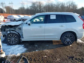 2020 Volvo XC90 Momentum with VIN YV4102PK5L1588674, listed as a IAAI auction lot 41381941 with 26 mi miles. Bid and sale history available at carsss.com. Image 14.