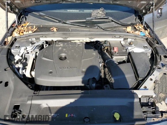 2018 Volvo S90 Momentum with VIN LVY102AK5JP049700, listed as a Copart auction lot 41917964 with 53,120 mi miles. Bid and sale history available at carsss.com. Image 11.