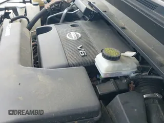 2013 Nissan Pathfinder SV z VIN 5N1AR2MMXDC669881, wystawiony jako IAAI lot #42571921 z przebiegiem 158 714 mil mil oraz . Historia ofert i sprzedaży dostępna na DreamBid. Obrazek 12.