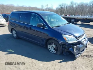 2007 Honda Odyssey LX with VIN 5FNRL382X7B032584, listed as a IAAI auction lot 41708552 with 168,913 mi miles. Bid and sale history available at carsss.com. Image 1.