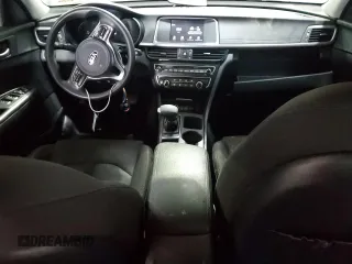 2018 Kia Optima S с VIN 5XXGT4L31JG183167, выставлен на аукционе Copart как лот 57238755 с пробегом 78 663 миль миль и Списание • Salvage title. История ставок и продаж доступна на DreamBid. Изображение 8.