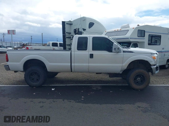 2013 Ford F-250 XL with VIN 1FT7X2B61DEB75504, listed as a IAAI auction lot 41821358 with 202,745 mi miles and . Bid and sale history available at DreamBid. Image 13.
