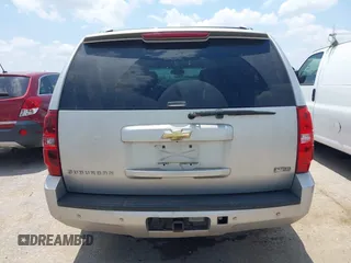 2011 Chevrolet Suburban LT с VIN 1GNSCJE02BR341808, выставлен на аукционе IAAI как лот 42394173 с пробегом 192 172 миль миль и . История ставок и продаж доступна на DreamBid. Изображение 16.