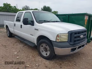 2007 Ford Super Duty F-250 XL with VIN 1FTSW20P57EB51834, listed as a IAAI auction lot 42058819 with 258,989 mi miles. Bid and sale history available at carsss.com. Image 1.